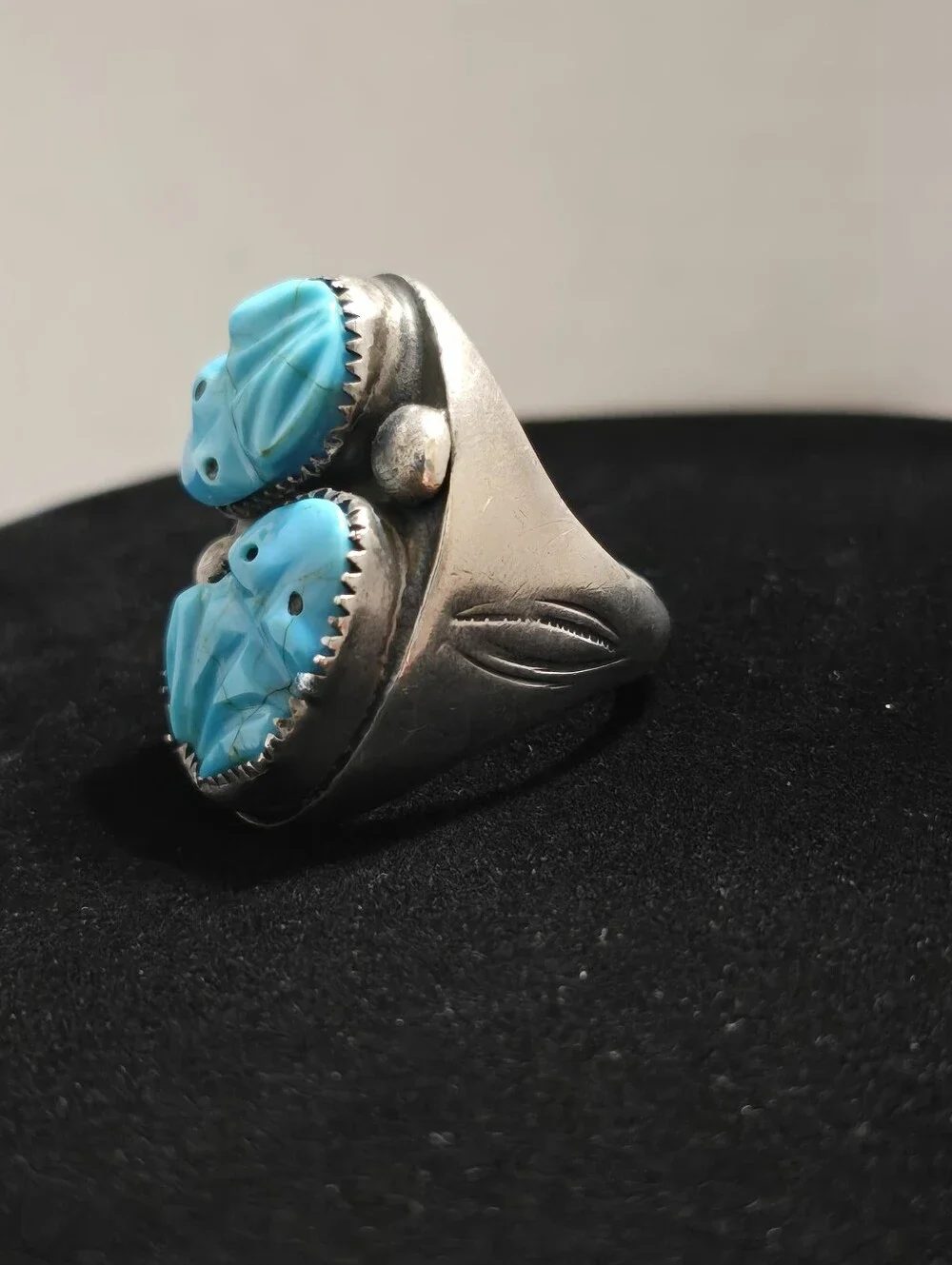 Vintage Native American Sterling Silver Carved Turquoise Ring Size 10.75 34.8 gr